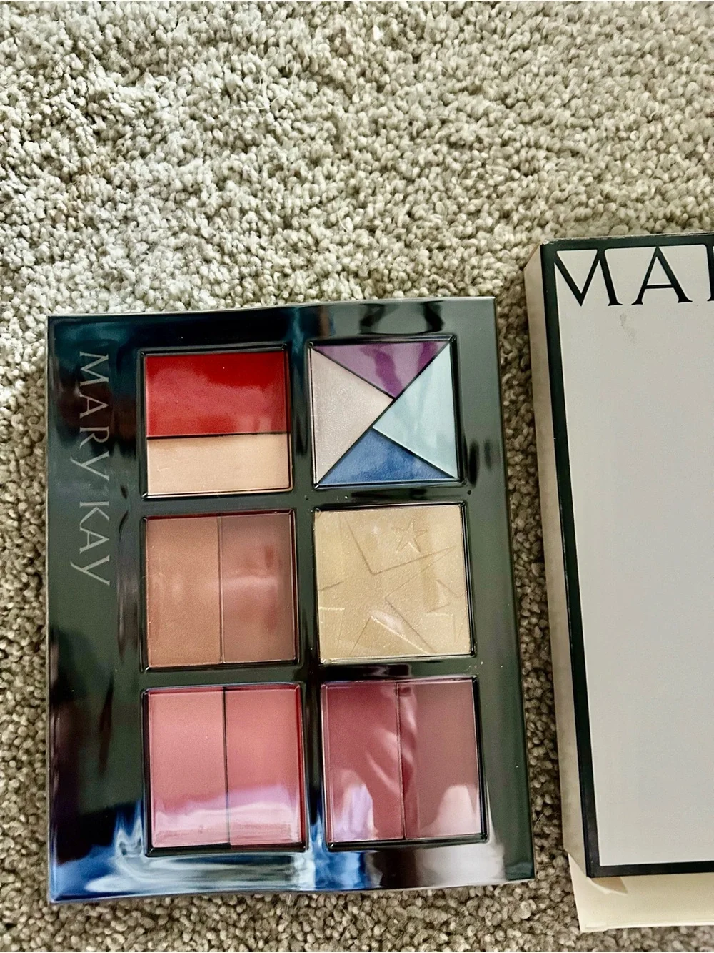 Mary Kay Eyeshadow & Lip Palette — Pink, Purple, Blue, Cream, Red